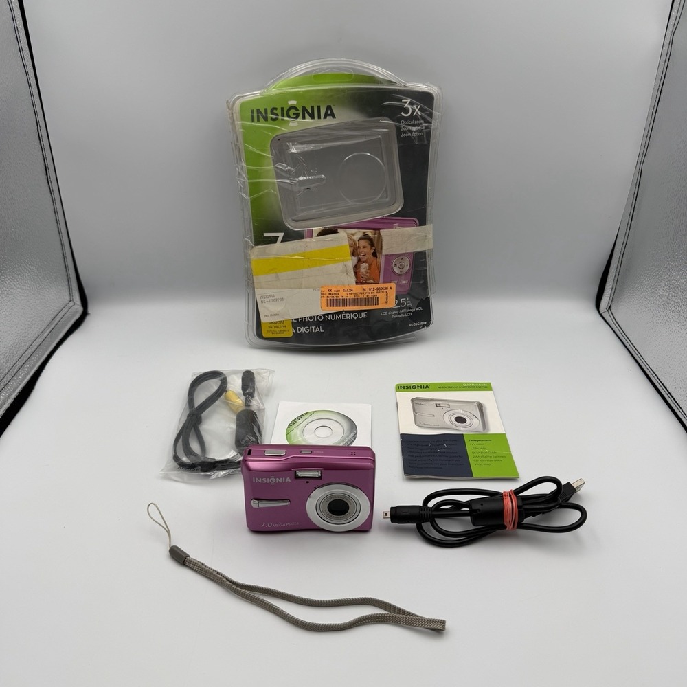 Insignia NS-DSC7P09 7.0MP Digital Camera Pink Complete Box Tested Working